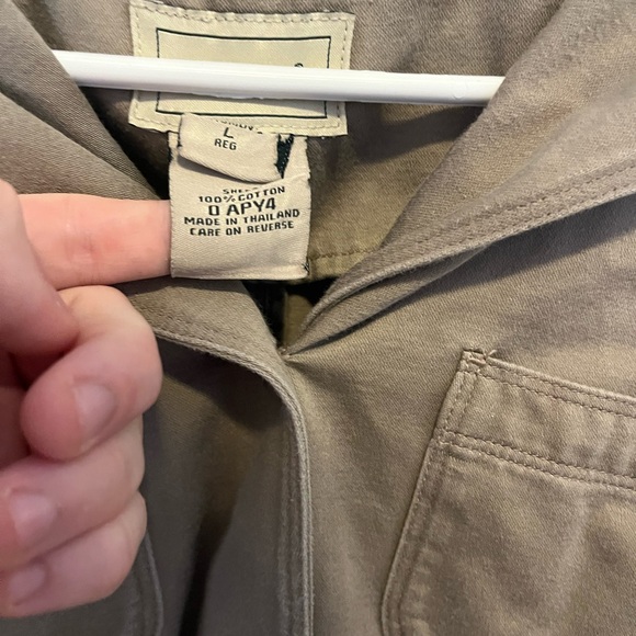 L.L. Bean Women's 100% cotton Neutral Chambray Button Front jacket L - Picture 4 of 5